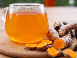 Here's Why You Should Start Your Day With Raw Turmeric