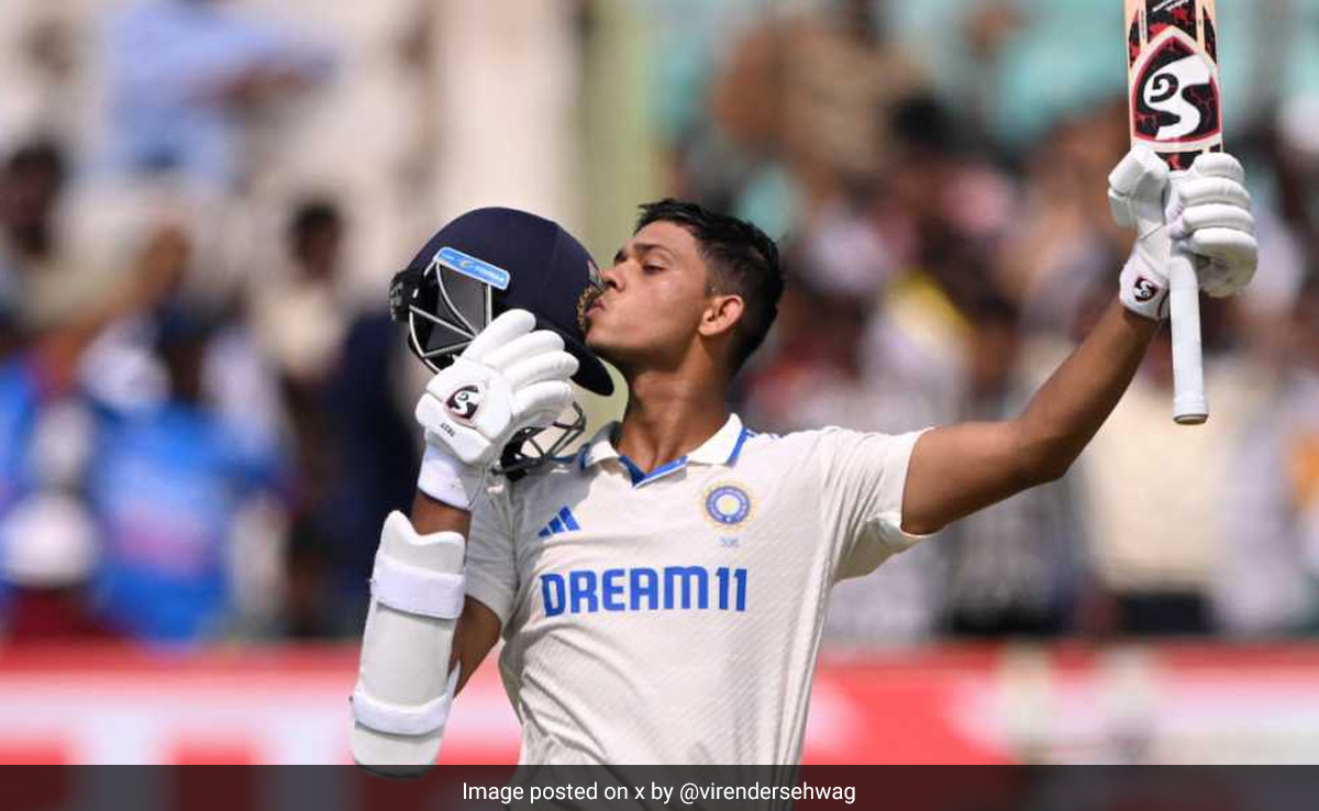 Yashasvi Jaiswal: दोहरा शतक जमाकर जायसवाल ने रचा इतिहास, ऐसा करने वाले पहले बल्लेबाज बने