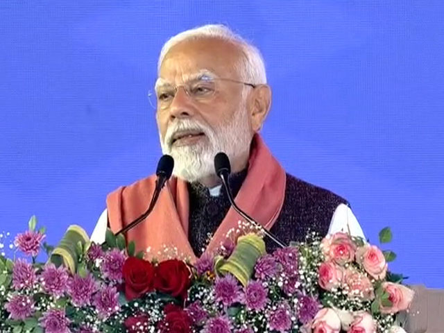 PM मोदी ने रेवाड़ी में एम्स की आधारशिला रखी, 9750 करोड़ की परियोजनाओं का उद्घाटन, शिलान्यास किया
