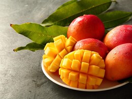 Mango Is Back! Explore 5 Different Styles To Cut A Mango (Option 4 Is Too Pretty To Miss)