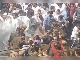 जयपुर में यूथ कांग्रेस कार्यकर्ताओं पर लाठीचार्ज, वाटर कैनन का भी इस्तेमाल; CM आवास के घेराव के दौरान झड़प