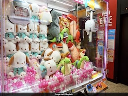 Australian Police Rescue 3-Year-Old Stuck Inside Claw Machine Australian Police Rescue 3-Year-Old Stuck Inside Claw Machine