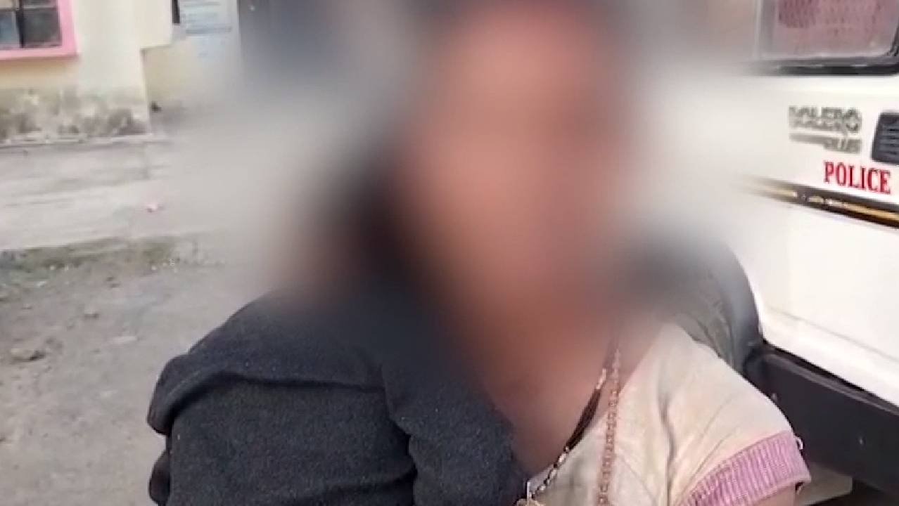 जबलपुर में राशनकार्ड बनवाने पहुंची महिला तो तहसीलदार ने की मारपीट !