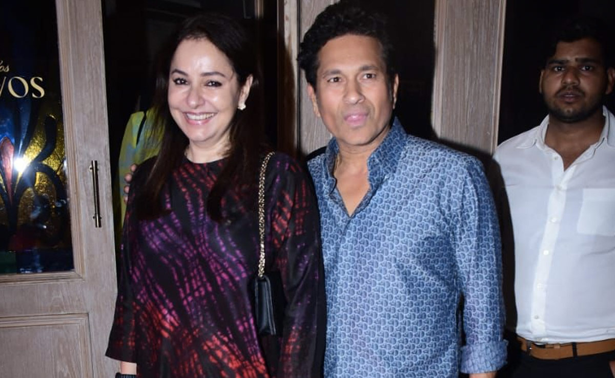 Sachin Tendulkar And Anjali Tendulkar Double The Fashion Quo In Chic Printed Style