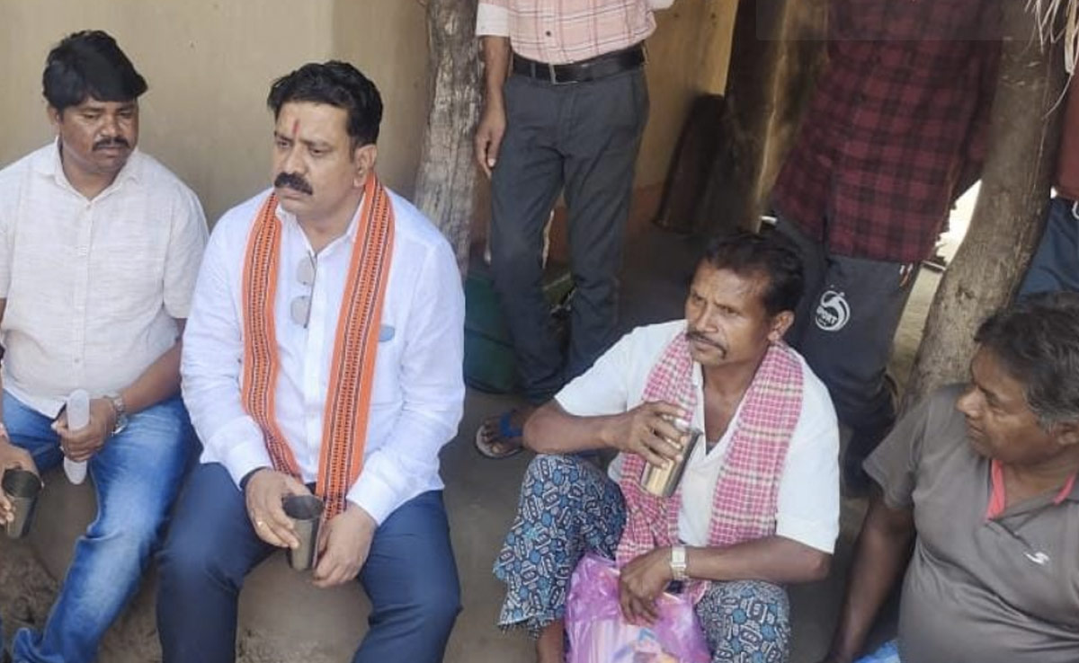 Chhattisgarh News: सरकार ने नक्सलियों से की वार्ता की पेशकश, जानिए- क्यों नहीं बन पाती है बात