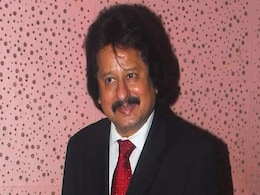 यादों में पंकज उधास: 'चिट्ठी आई है' गाने से मिली पहचान, 2006 में मिला पद्मश्री, जानें ग़ज़ल गायक के बारे में यादों में पंकज उधास: 'चिट्ठी आई है' गाने से मिली पहचान, 2006 में मिला पद्मश्री, जानें ग़ज़ल गायक के बारे में