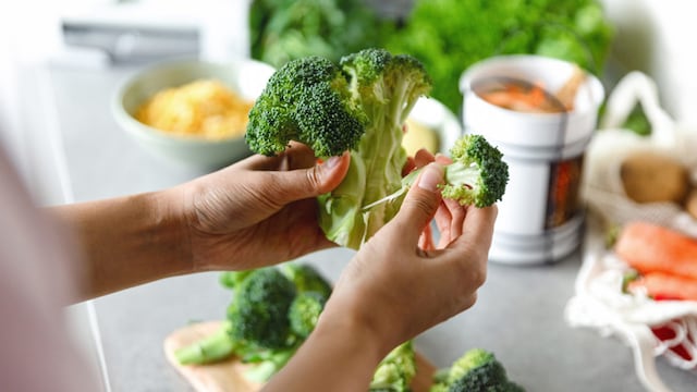 Broccoli is a powerhouse food for skin health, offering protection against ageing, acne, etc.