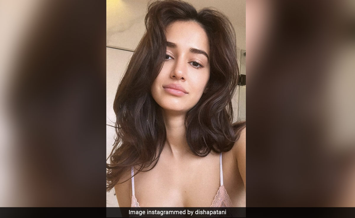 Disha Patani's Fresh Glowing Face Sums Up A Minimal Valentine's Day Look