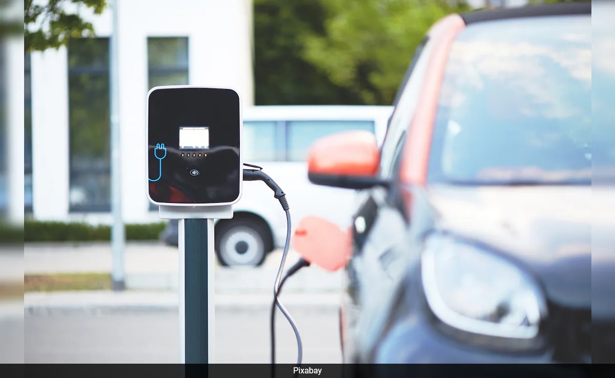 Electric Cars Can't Advertise As "Zero Emissions": UK Regulator - Vimarsana News