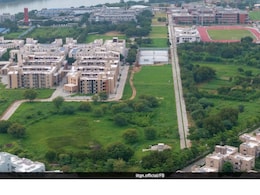 Explore IIT Gandhinagar Scholarships For Undergraduate, Postgraduate Students