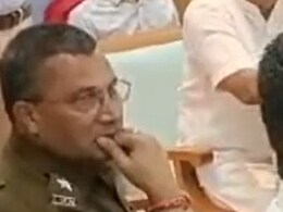 जिला प्रमुख और कलेक्टर के बीच हो गई तीखी नोक झोंक, मीटिंग से उठकर भागे कलेक्टर