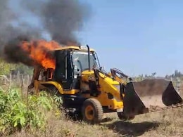 Video: Encroachers Set JCB On Fire Near Bengaluru During Demolition Drive Video: Encroachers Set JCB On Fire Near Bengaluru During Demolition Drive