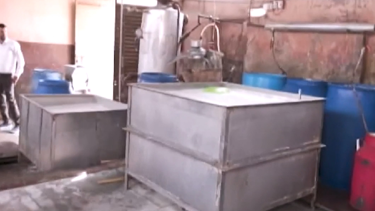 अलवर के बड़ौदामेव में सफेद चूने से बनता है पनीर, देखिए NDTV की Exclusive Report