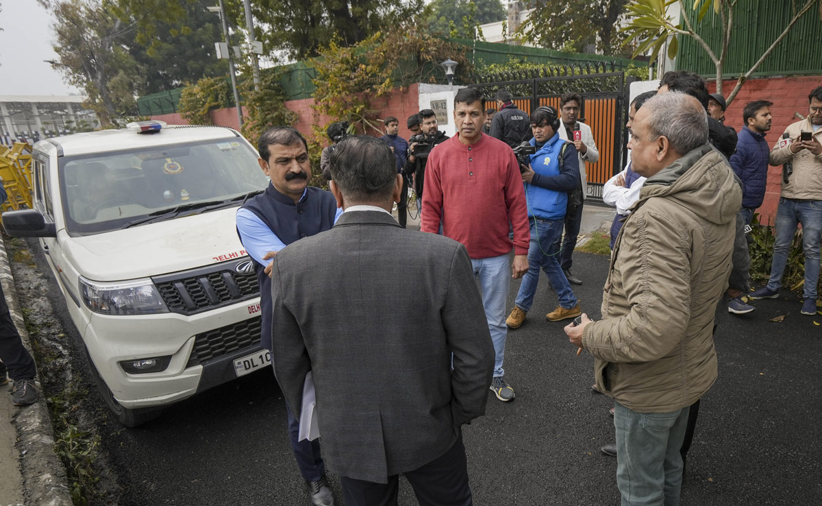 Cops At Atishi's Home With Notice After AAP Alleges Attempt To Poach MLAs