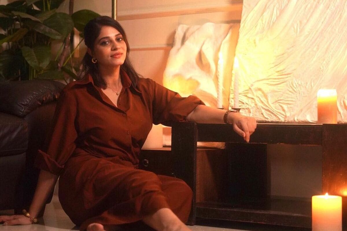 DIY Embellished Sunglasses: Shweta Mahadik's Fantastic Recreation DIY Embellished Sunglasses: Shweta Mahadik's Fantastic Recreation