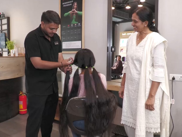 Surat Girl Helps Cancer Patients By Donating Hair, Urges Students To Do Same