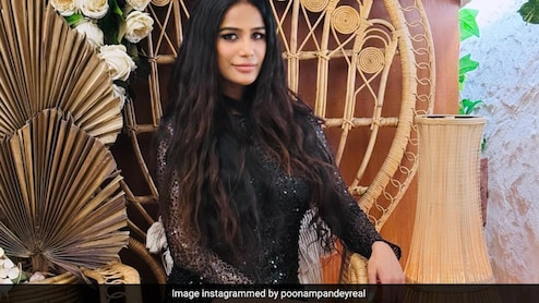 Delhi's Ramleela Committee Drops Actor Poonam Pandey From Playing Mandodari's Role