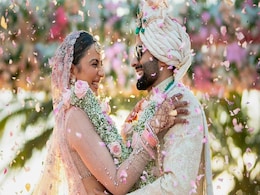 रकुल प्रीत सिंह और जैकी भगनानी की सामने आई शादी की इनसाइड फोटो, दूल्हे राजा के लुक पर फैंस की टिकीं नजरें रकुल प्रीत सिंह और जैकी भगनानी की सामने आई शादी की इनसाइड फोटो, दूल्हे राजा के लुक पर फैंस की टिकीं नजरें