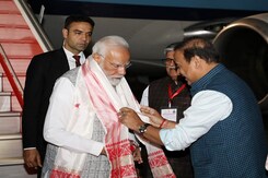 प्रधानमंत्री मोदी रविवार को गुवाहाटी में कामाख्या दिव्य परियोजना की नींव रखेंगे. प्रधानमंत्री मोदी रविवार को गुवाहाटी में कामाख्या दिव्य परियोजना की नींव रखेंगे.