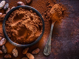Haldi Powder Vs Raw Turmeric : हल्दी पाउडर बनाम कच्ची हल्दी क्या है बेहतर? Haldi Powder Vs Raw Turmeric : हल्दी पाउडर बनाम कच्ची हल्दी क्या है बेहतर?
