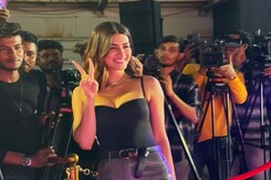 Kriti Sanon Posed With The Paparazzi Kriti Sanon Posed With The Paparazzi