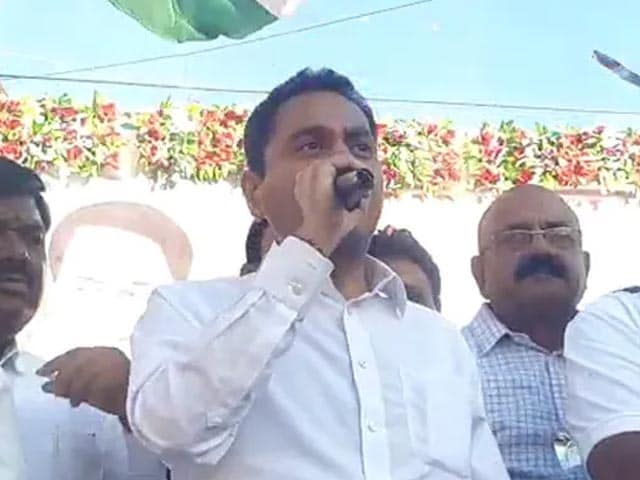 कमलनाथ के बेटे नकुलनाथ ने x बायो से कांग्रेस हटाया, BJP में जाने की अटकलें