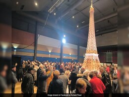 सात लाख माचिस की तीलियों से बनाया Eiffel Tower, एक गलती से अटक गई बात, गिनीज बुक ने रिकॉर्ड मानने से किया इंकार सात लाख माचिस की तीलियों से बनाया Eiffel Tower, एक गलती से अटक गई बात, गिनीज बुक ने रिकॉर्ड मानने से किया इंकार