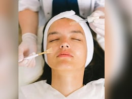 ढीली स्किन में कसावट लाने के लिए इस चीज का हफ्ते में एक बार ऐसे करें इस्तेमाल, चेहरा बनेगा... ढीली स्किन में कसावट लाने के लिए इस चीज का हफ्ते में एक बार ऐसे करें इस्तेमाल, चेहरा बनेगा...