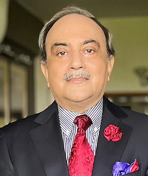 Diwan Gautam Anand, Industry Expert 