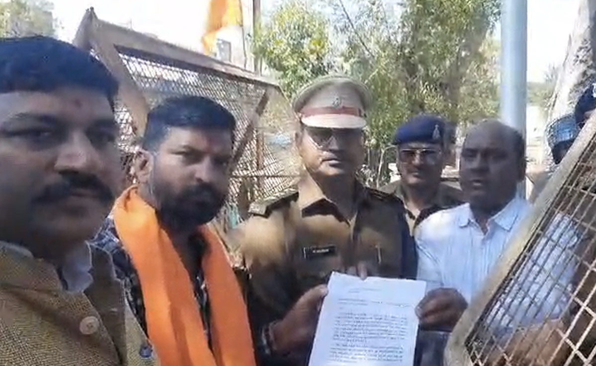 'अगर 8 दिनों में नहीं टूटा हत्या के आरोपी का मकान तो देवास में होगा आंदोलन', ब्राह्मण समाज संघ की चेतावनी