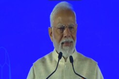 PM Modi UAE Visit: मंच पर पहुंचे पीएम तो चारों तरफ गूंजा जय श्रीराम और मोदी-मोदी PM Modi UAE Visit: मंच पर पहुंचे पीएम तो चारों तरफ गूंजा जय श्रीराम और मोदी-मोदी