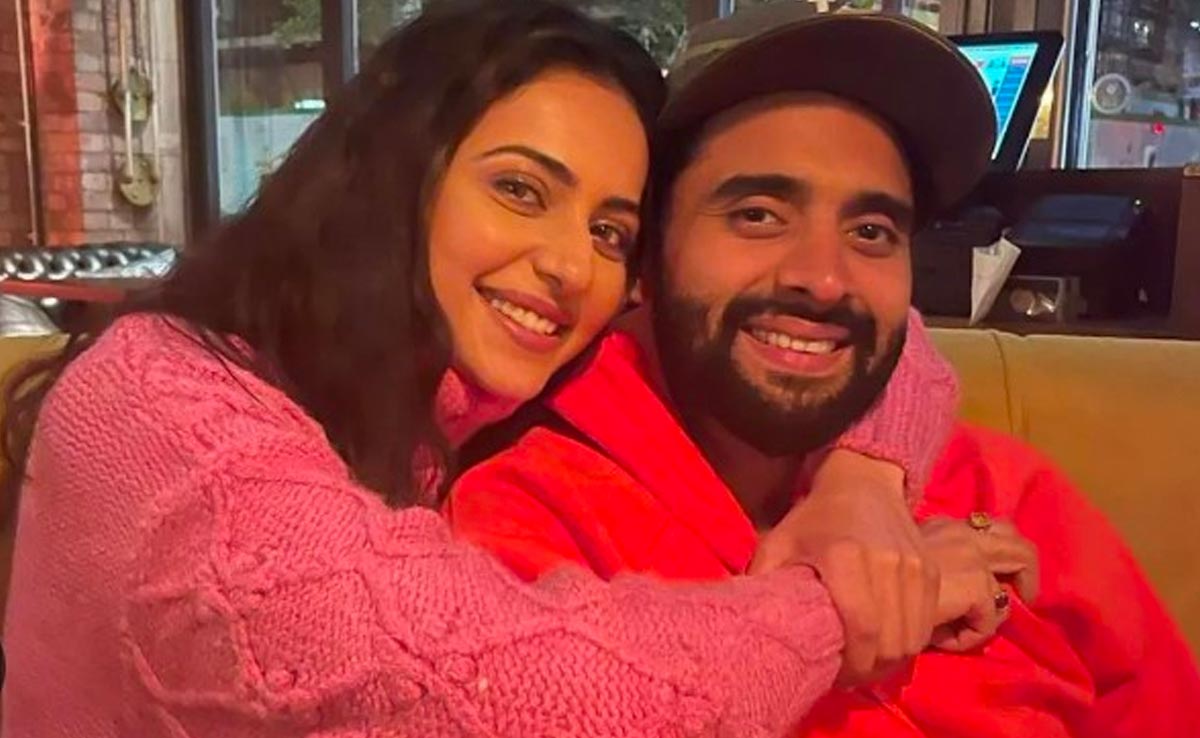 Rakul Preet Singh And Jackky Bhagnani Wedding Card Eco Friendly Marriage Wedding Dress And Other Details Viral - रकुल प्रीत सिंह और जैकी भगनानी करेंगे ईको फ्रेंडली शादी, क्या होगा और क्या