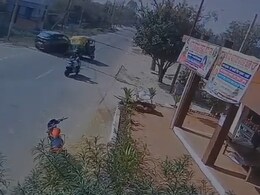 Video: Speeding Autorickshaw Nearly Collides With Car, Overturns, Skids Off Road