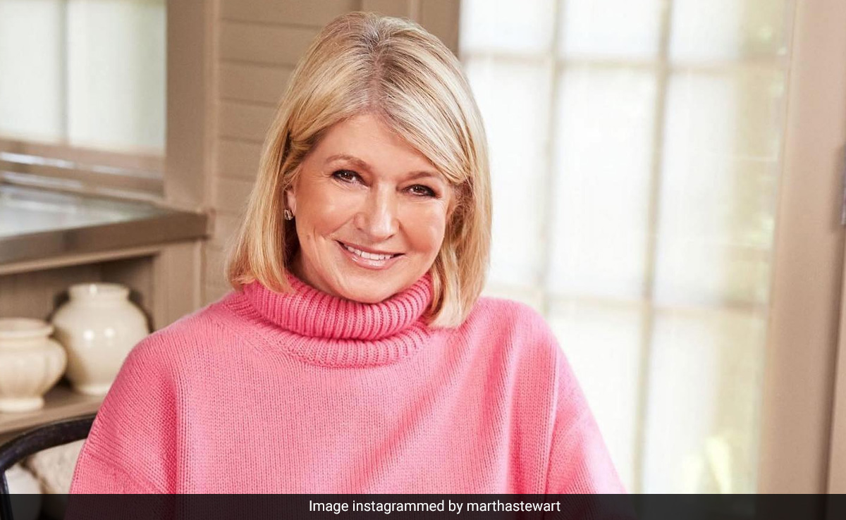 "I Don't Want To Look My Age" Says Martha Stewart On Using Botox And Fillers