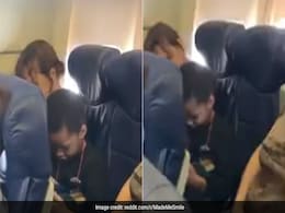 बर्थडे के दिन अकेले फ्लाइट में सफर कर रहा था बच्चा, पता चलते ही बाकी यात्रियों ने जो किया, उसे जिंदगी भर याद रहेगा बर्थडे के दिन अकेले फ्लाइट में सफर कर रहा था बच्चा, पता चलते ही बाकी यात्रियों ने जो किया, उसे जिंदगी भर याद रहेगा