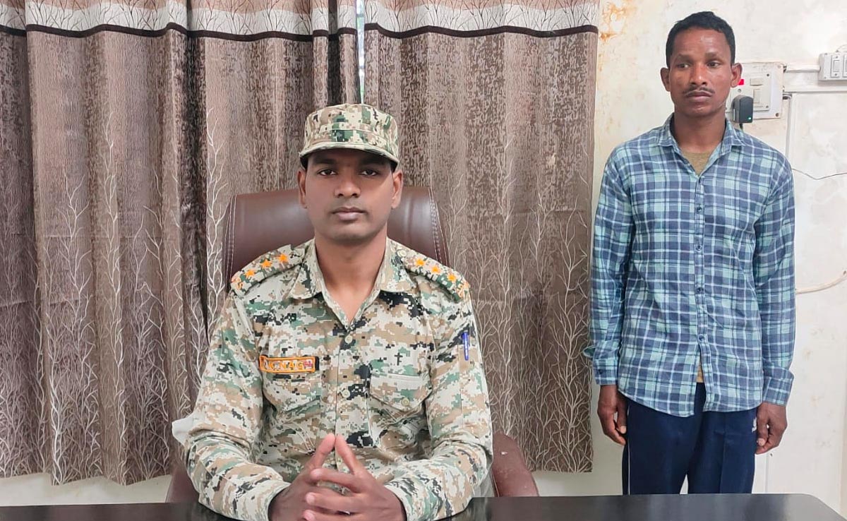 Sukma: तीन जिलों में मचाकर रखा था आतंक, 5 लाख के खूंखार नक्सली को पुलिस ने ऐसे दबोचा&nbsp;