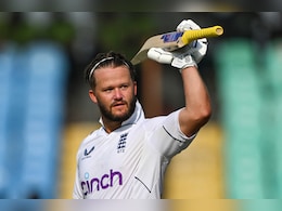 बेन डकेट का धमाका, एक झटके में तोड़ दिया क्रॉले और ख्वाजा का रिकॉर्ड, अब रडार पर यशस्वी जायसवाल बेन डकेट का धमाका, एक झटके में तोड़ दिया क्रॉले और ख्वाजा का रिकॉर्ड, अब रडार पर यशस्वी जायसवाल