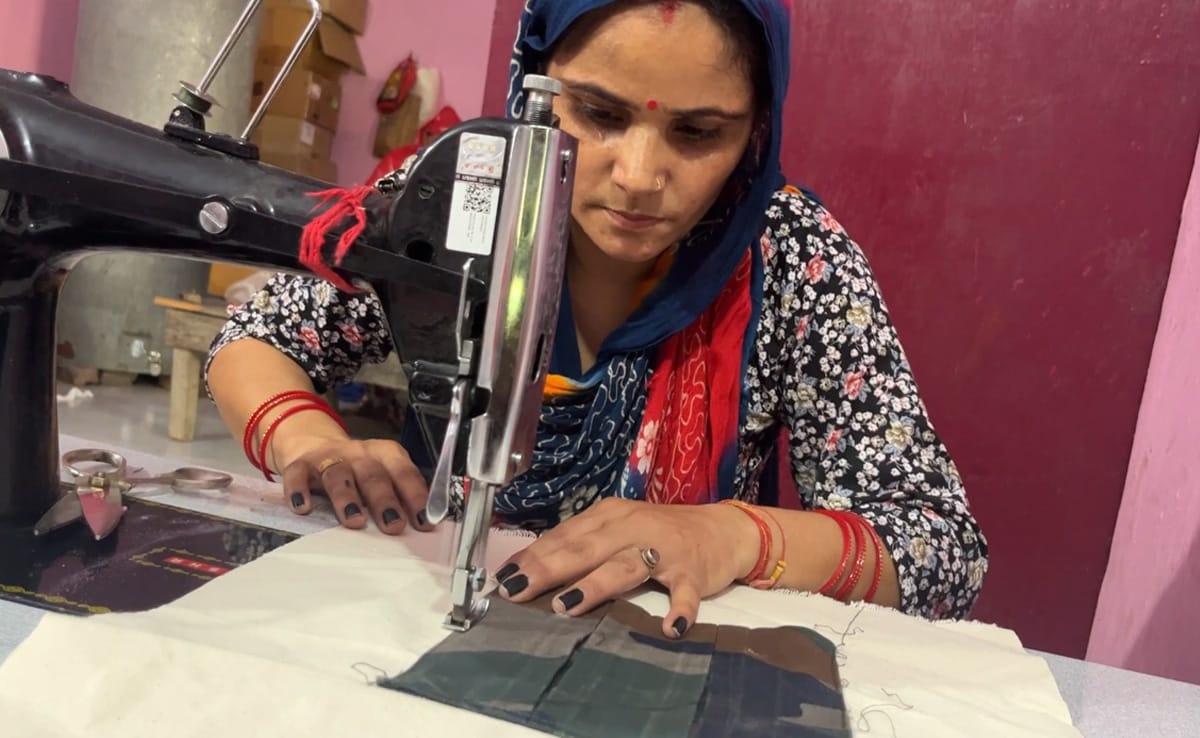 Vardi Ka Samman: Upcycling Uniforms Of Retired Defence Personnel Vardi Ka Samman: Upcycling Uniforms Of Retired Defence Personnel