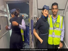 इंडिगो में लगी भाई की नौकरी, तो Flight Attendant बहन ने दिया ऐसा सरप्राइज, Video देख भर आएंगी आंखें इंडिगो में लगी भाई की नौकरी, तो Flight Attendant बहन ने दिया ऐसा सरप्राइज, Video देख भर आएंगी आंखें