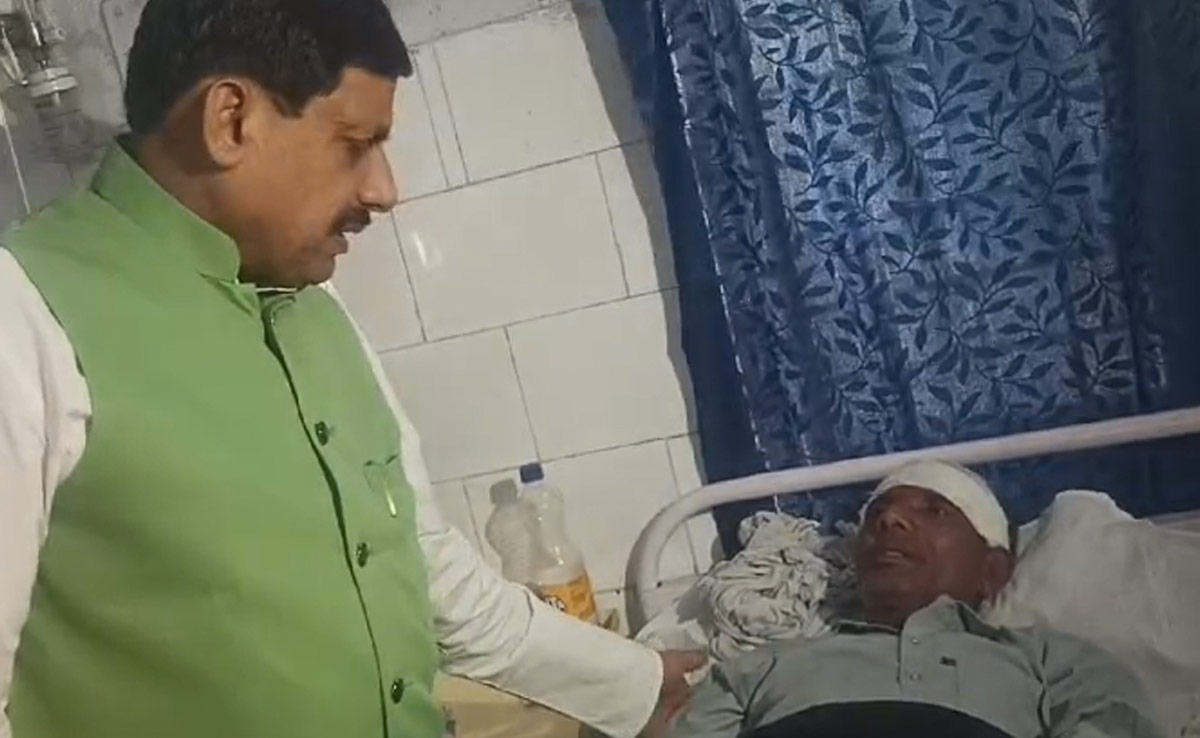 हरदा पहुंचे सीएम मोहन यादव, जिला अस्पताल घायलों से मिलकर दी 1-1 लाख की आर्थिक मदद