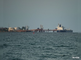 New US Sanctions May Threaten Russian Oil Sales To India: Report New US Sanctions May Threaten Russian Oil Sales To India: Report