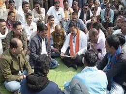'जैसे मेरे पति का गला काटा वैसे ही...', मारे गए 'गौ सेवक' की पत्नी ने लौटाया मुआवजा, आरोपियों के लिए मांगी 'मौत' 'जैसे मेरे पति का गला काटा वैसे ही...', मारे गए 'गौ सेवक' की पत्नी ने लौटाया मुआवजा, आरोपियों के लिए मांगी 'मौत'