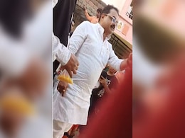 MP News: दबंग BJP पार्षद की धमकी, 'इतना मारेंगे तुझे ज़िंदा नहीं निकल पाएगा', आप भी देखिए वायरल Video MP News: दबंग BJP पार्षद की धमकी, 'इतना मारेंगे तुझे ज़िंदा नहीं निकल पाएगा', आप भी देखिए वायरल Video