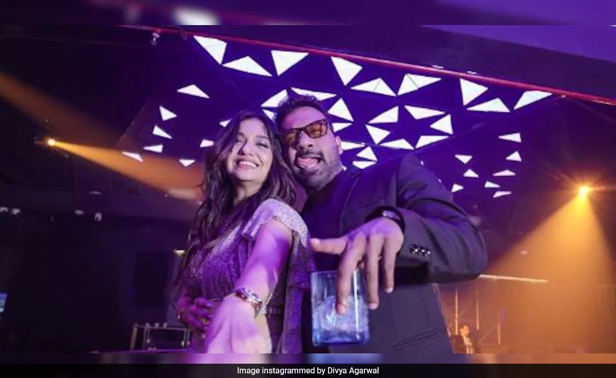 <i>Bigg Boss OTT 1</i> Winner Divya Agarwal And Husband Apurva Padgaonkar In New Pics From Sangeet
