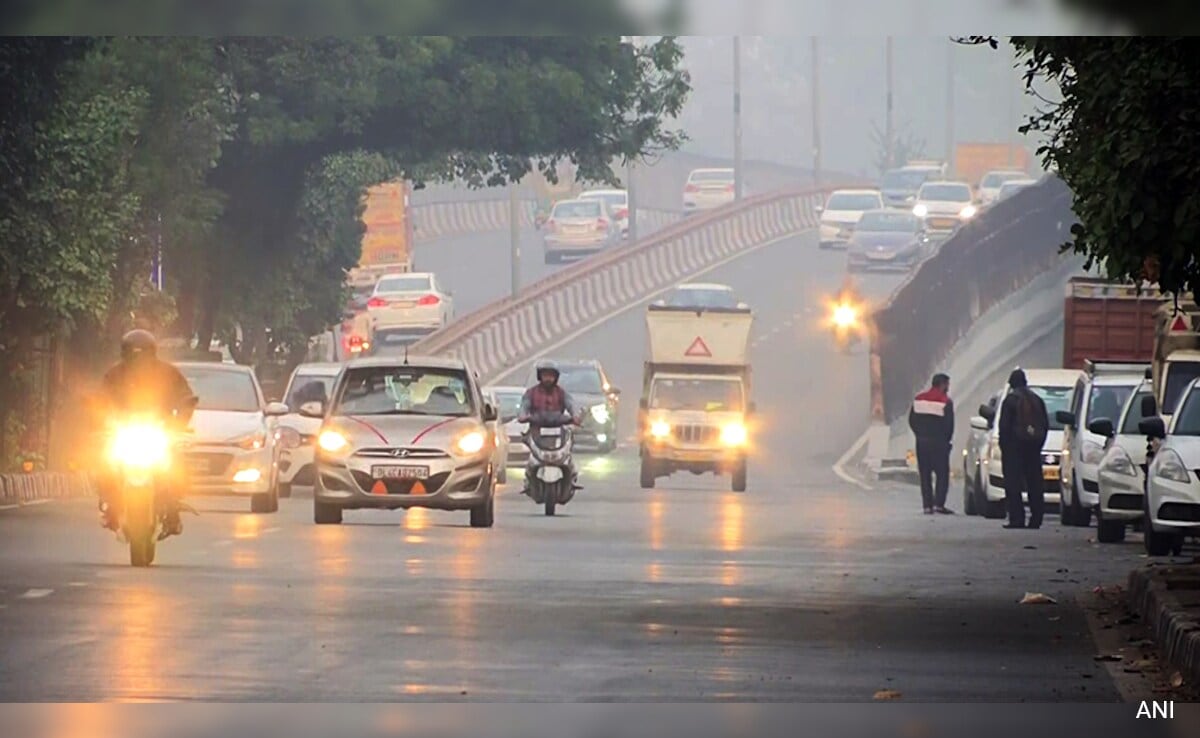 Delhi Maximum Temperature At 24.6 Degree Celsius, Air Quality 'Very Poor' - Vimarsana News