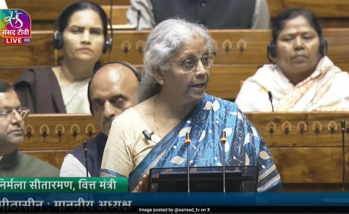 Budget 2024: Female Enrollment In STEM Courses Highest In World, Finance Minister Nirmala Sitharaman Says - Vimarsana News