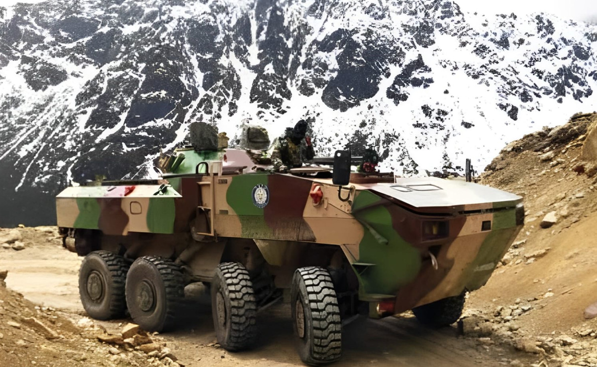 माओवादियों पर कहर बनकर टूटेगा CRPF का नया वाहन, जानें व्हील्ड आर्मर्ड एम्फीबियस प्लेटफॉर्म की ताकत