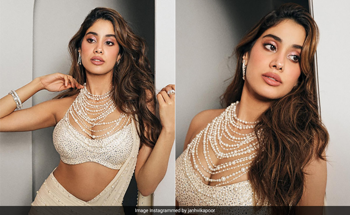 Janhvi Kapoor In A White Beaded Tarun Tahiliani Concept <i>Saree</i> Wears The Ethereal Charm Of Goddess