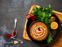 आज डिनर में क्या बनाऊं: चंद मिनटों में बनेगी ढाबा स्टाइल दाल मखनी, फटाफट नोट करें रेसिपी आज डिनर में क्या बनाऊं: चंद मिनटों में बनेगी ढाबा स्टाइल दाल मखनी, फटाफट नोट करें रेसिपी