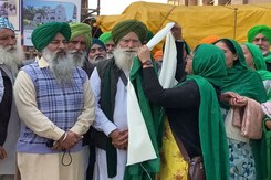 Punjab Farmers Leave For Delhi, Say Will Protest Till Demands Are Met Punjab Farmers Leave For Delhi, Say Will Protest Till Demands Are Met